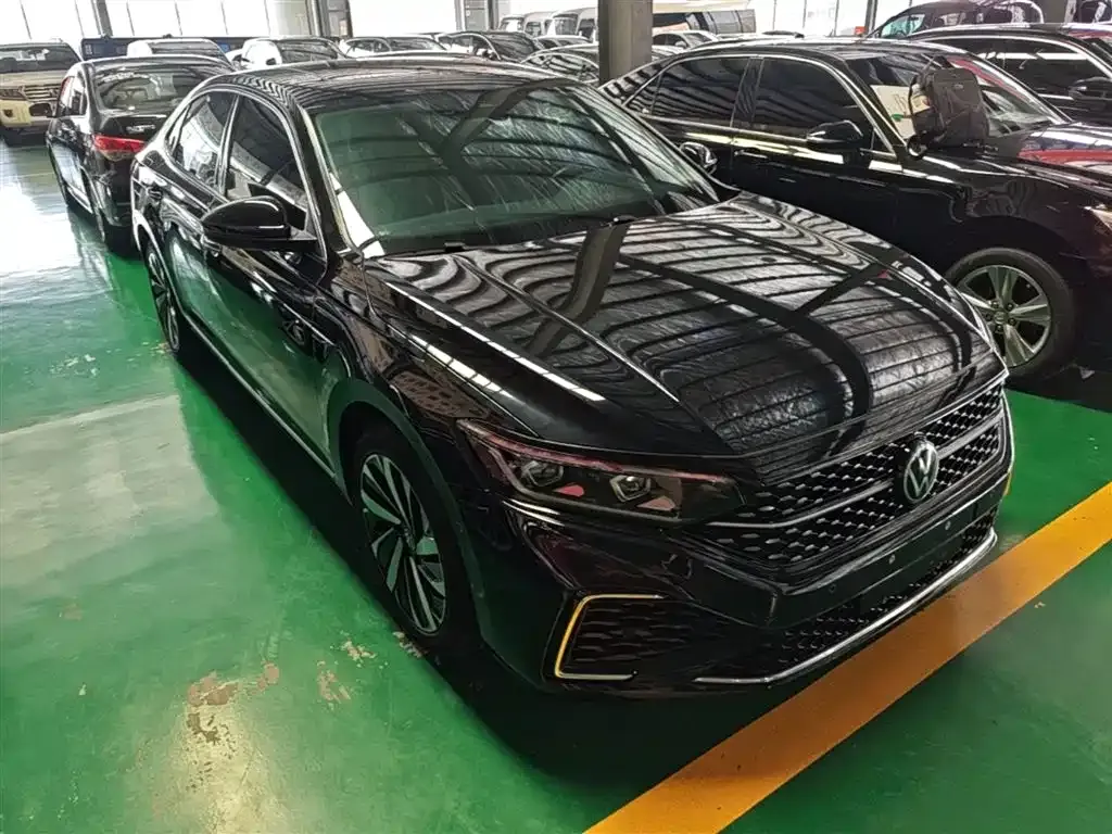 Volkswagen Passat — фото 5