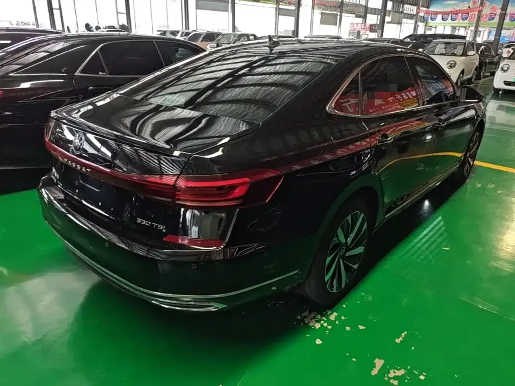 Volkswagen Passat — фото 9