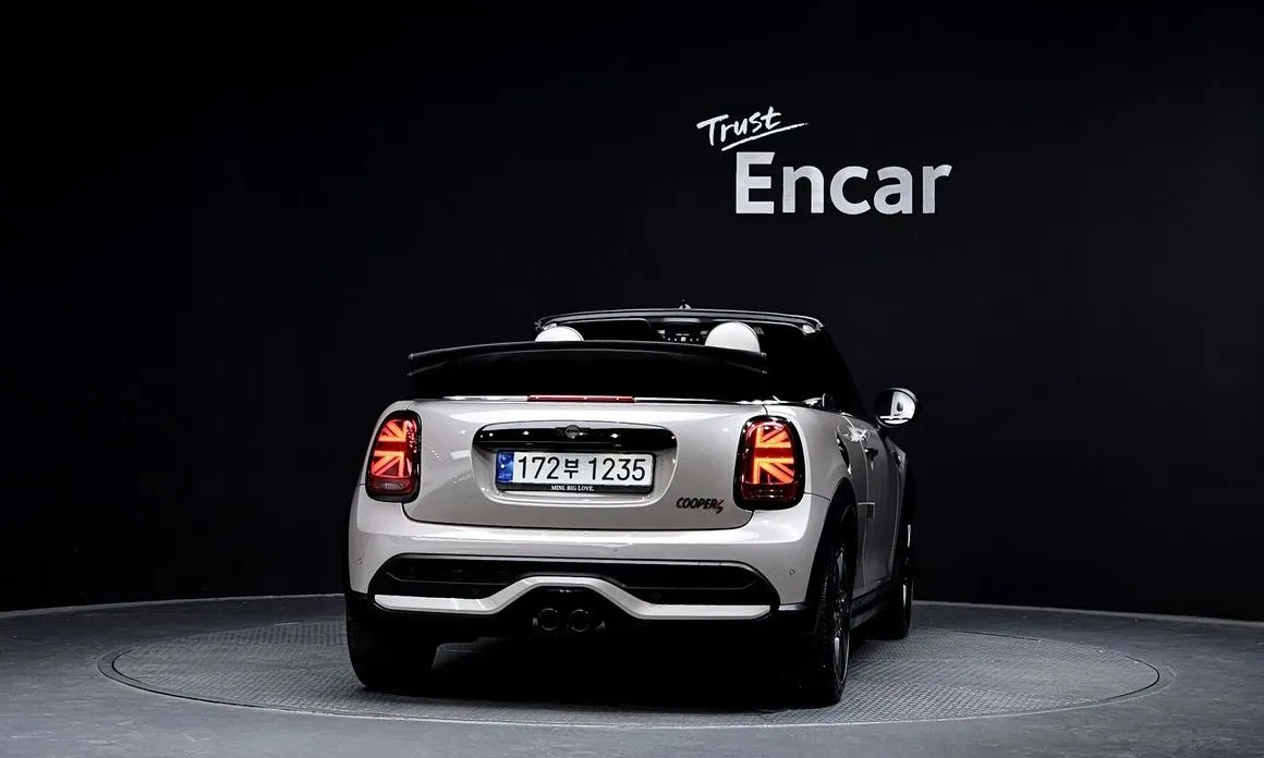 Mini Cooper Convertible 2023 из KR, фото 3