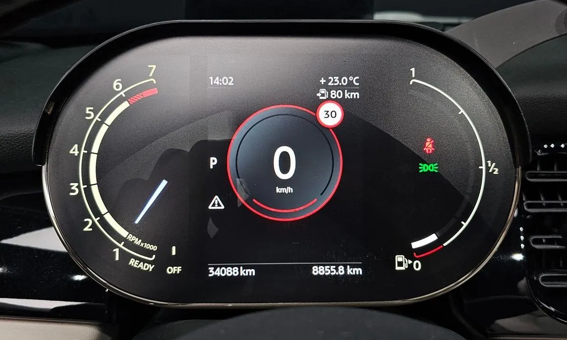 Mini Cooper Convertible 2023 из KR, фото 8