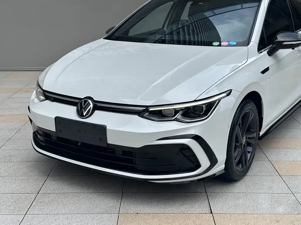 Volkswagen Golf 2023 из CN, фото 4