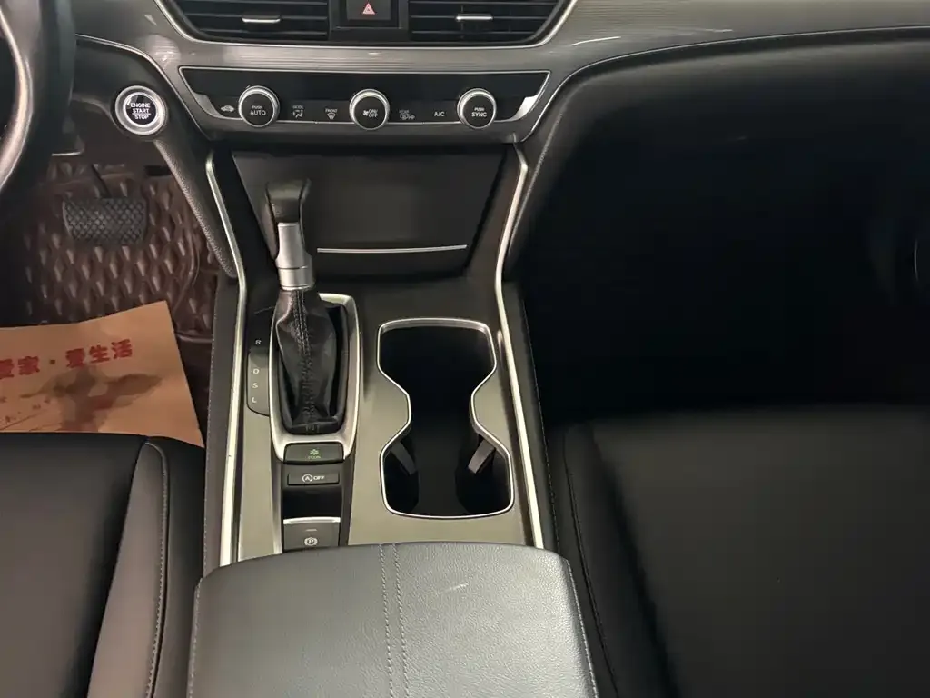 Honda Accord — фото 2