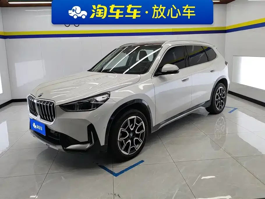 BMW X1 — фото 1