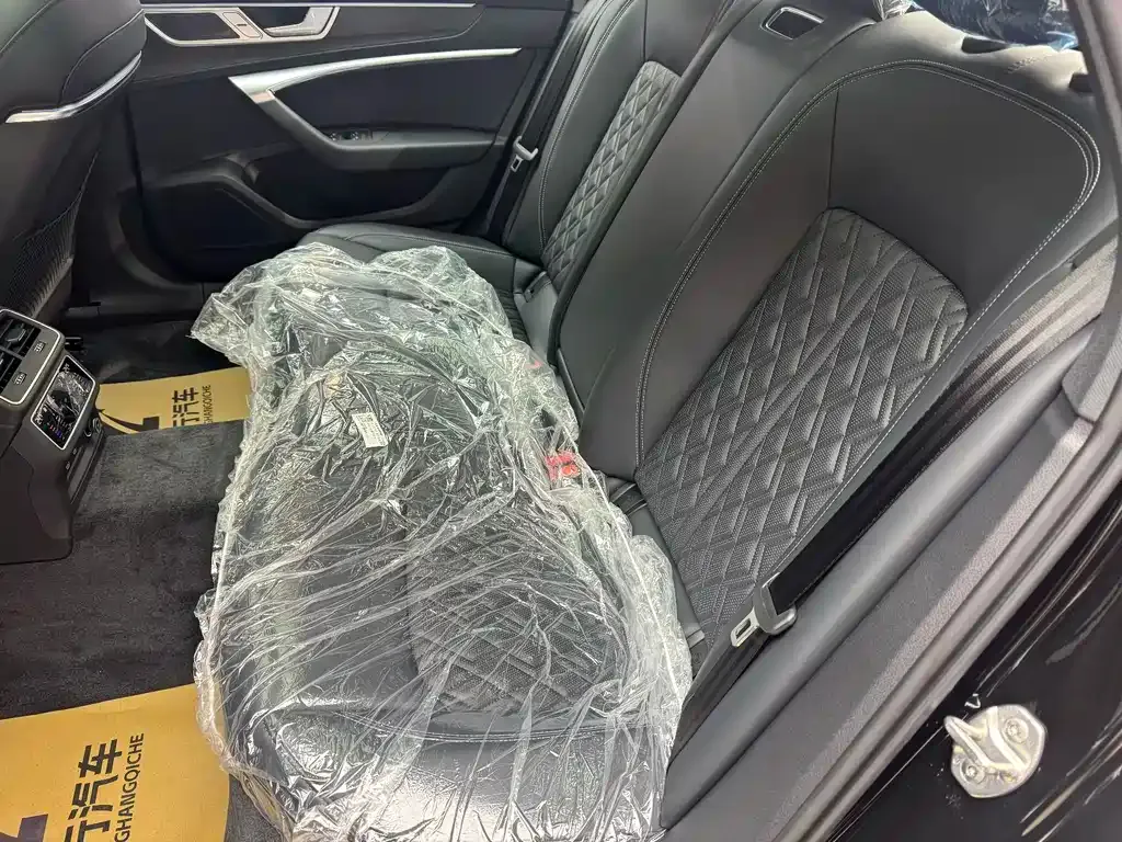 Audi A6L 2026 из CN, фото 10