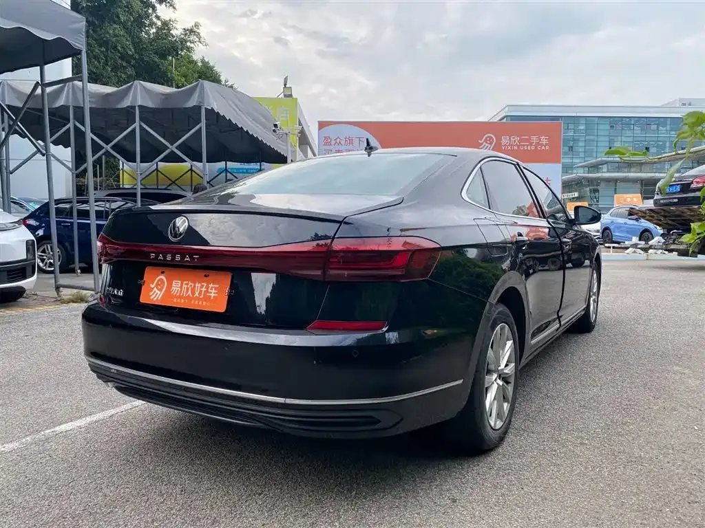 Volkswagen Passat — фото 4