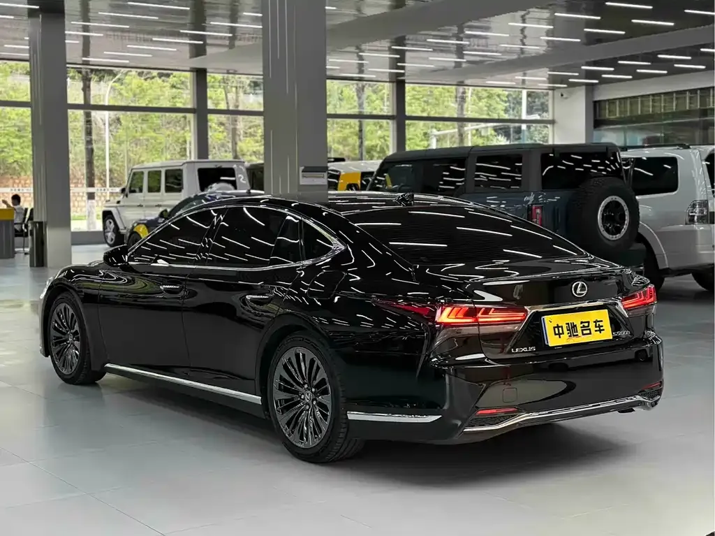 Lexus LS 2022 из CN, фото 4