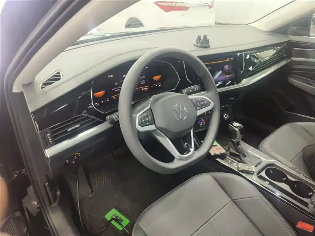 Volkswagen Passat — фото 2