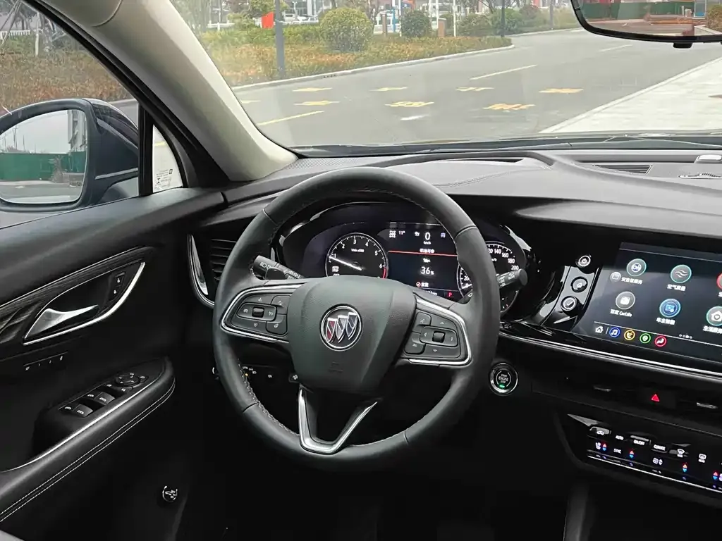 Buick Envision Plus — фото 7