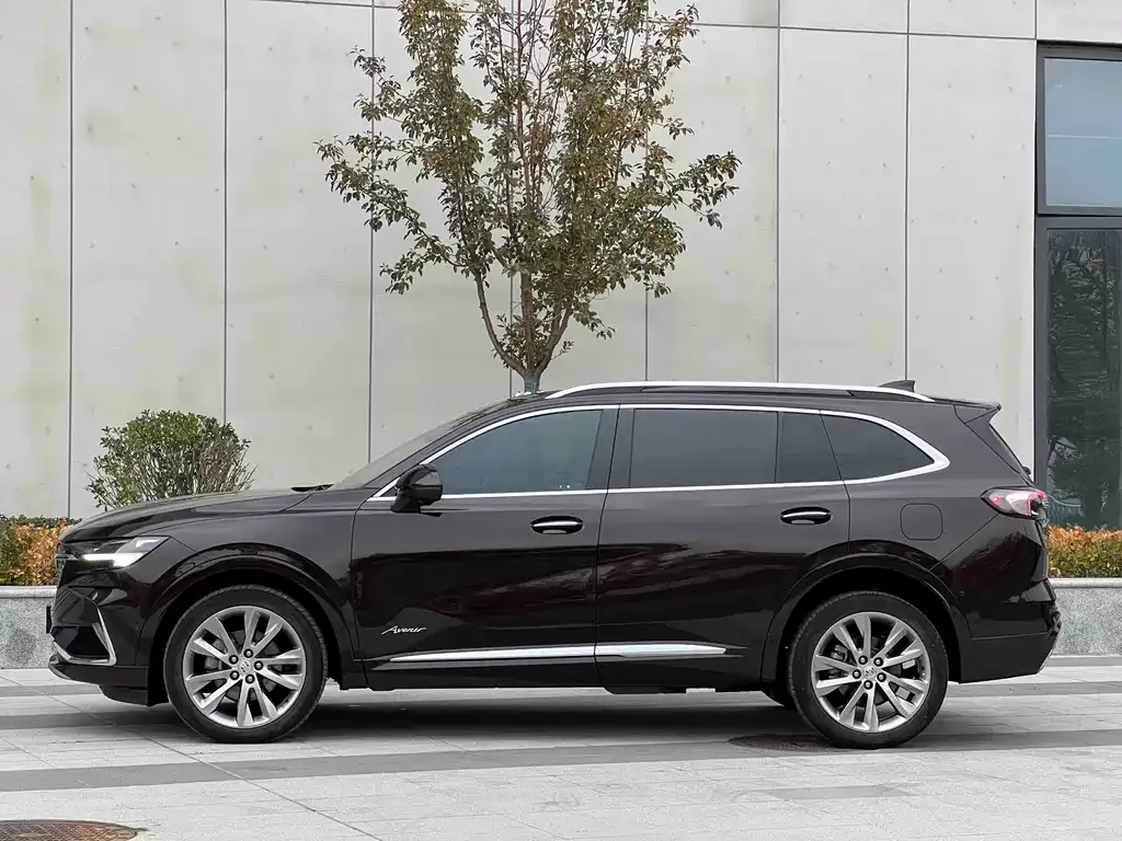 Buick Envision Plus — фото 5