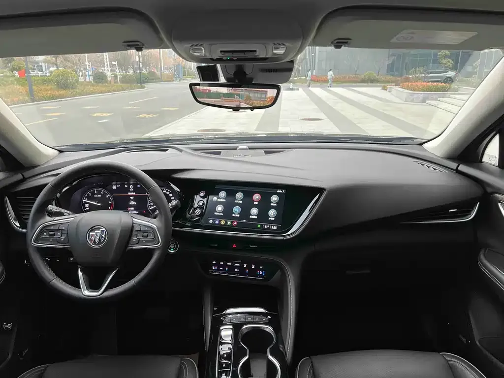 Buick Envision Plus — фото 3