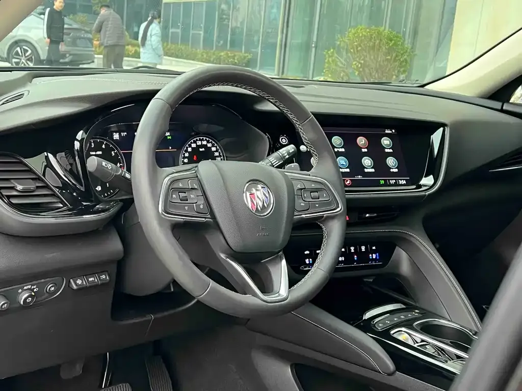 Buick Envision Plus — фото 6