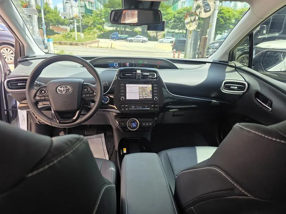 Toyota Prius 2022 из KR, фото 7