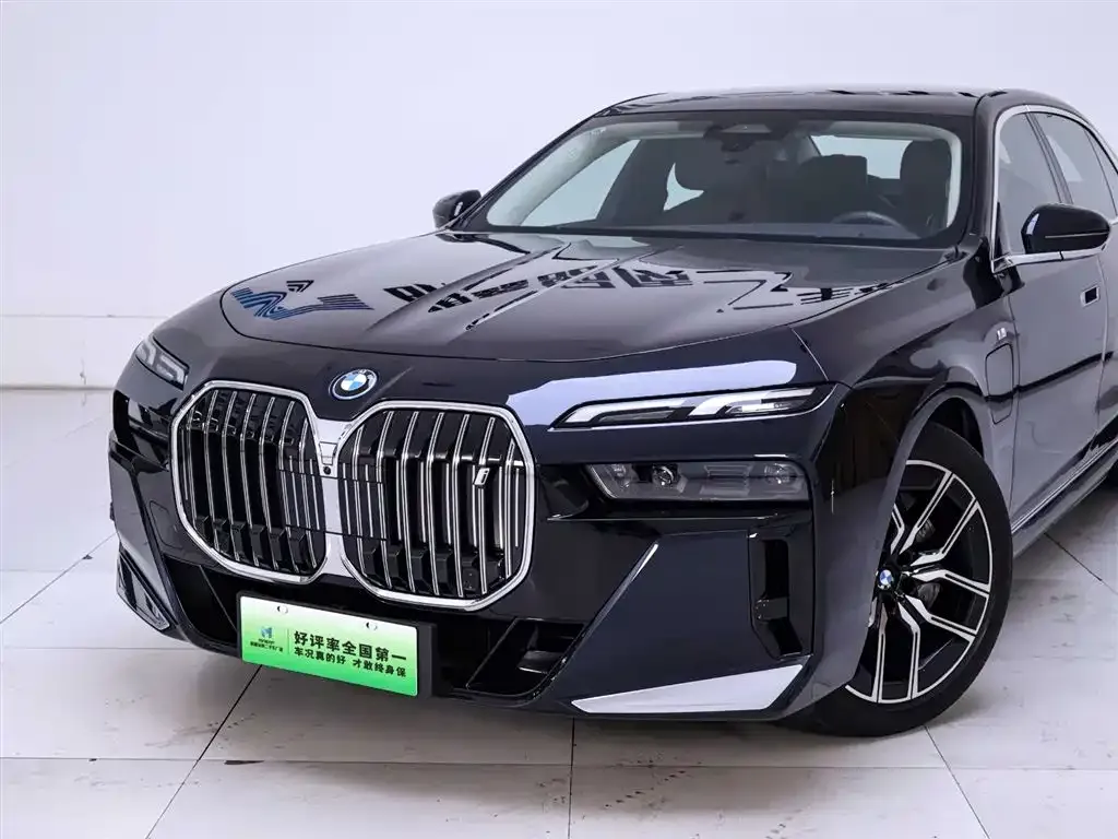 BMW i7 2023 из CN, фото 7