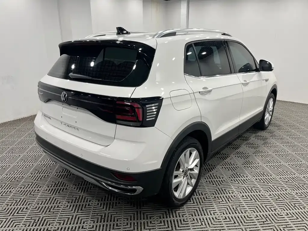 Volkswagen T-Cross — фото 7