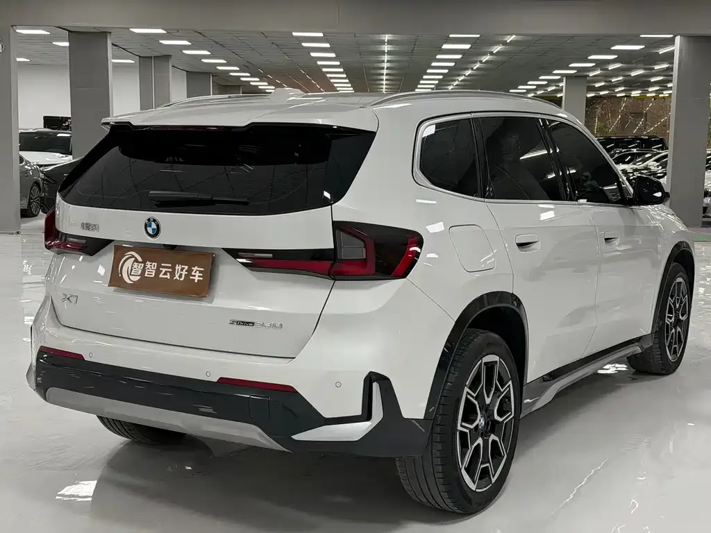 BMW X1 — фото 3