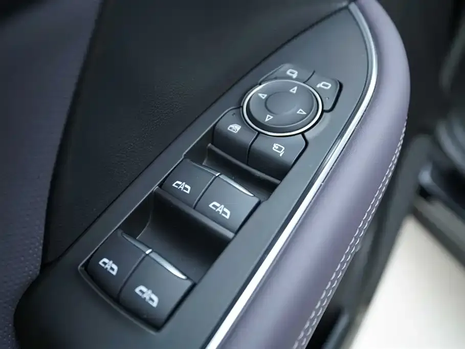 Buick Envision Plus — фото 3