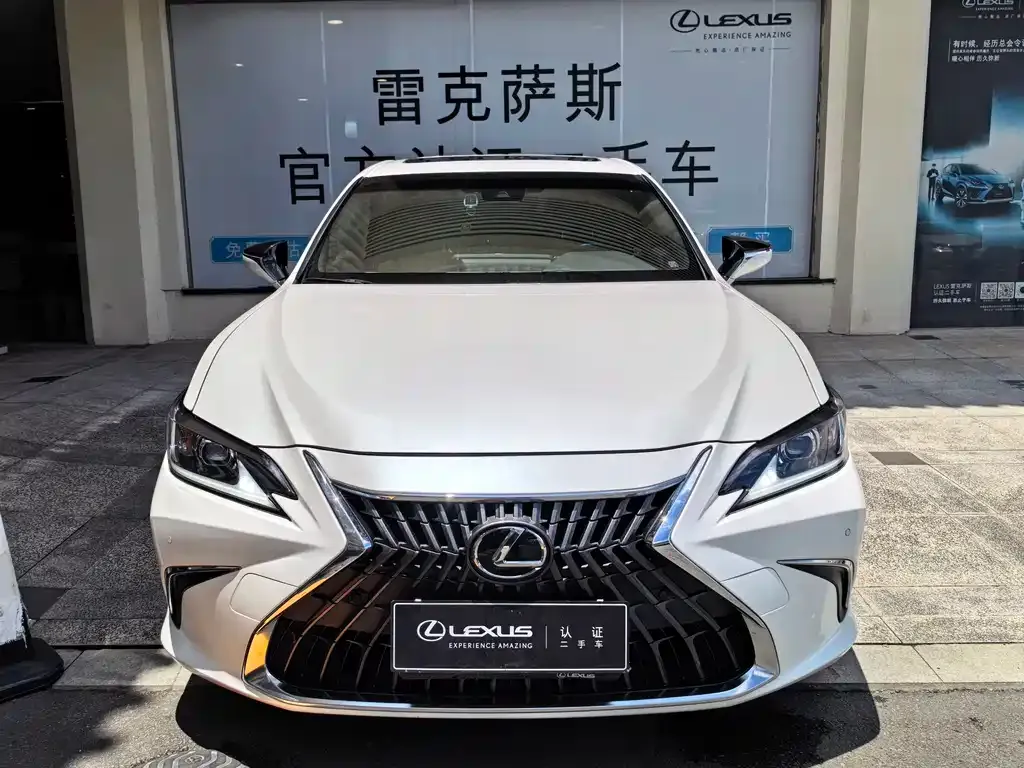 Lexus ES — фото 9