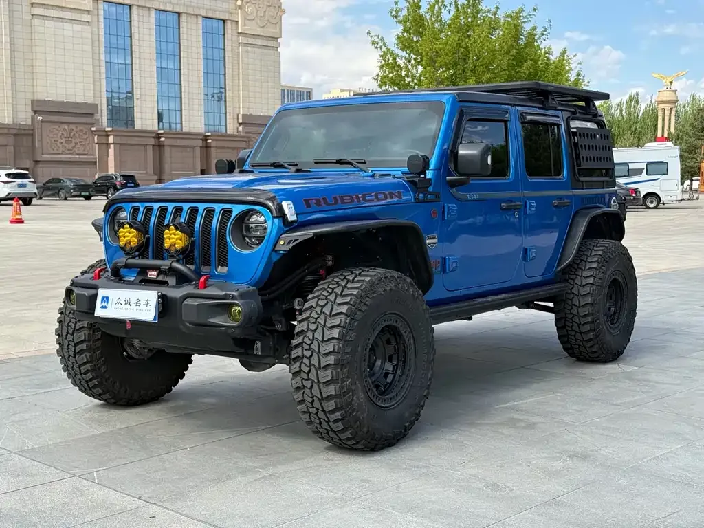 Jeep Wrangler — фото 1
