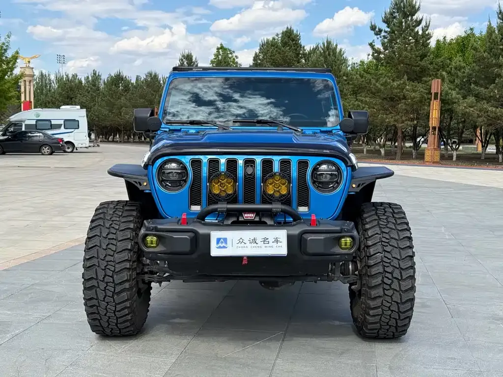 Jeep Wrangler — фото 9