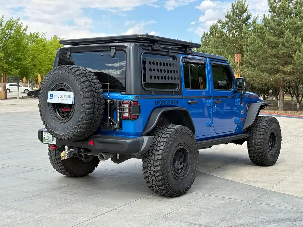 Jeep Wrangler — фото 5
