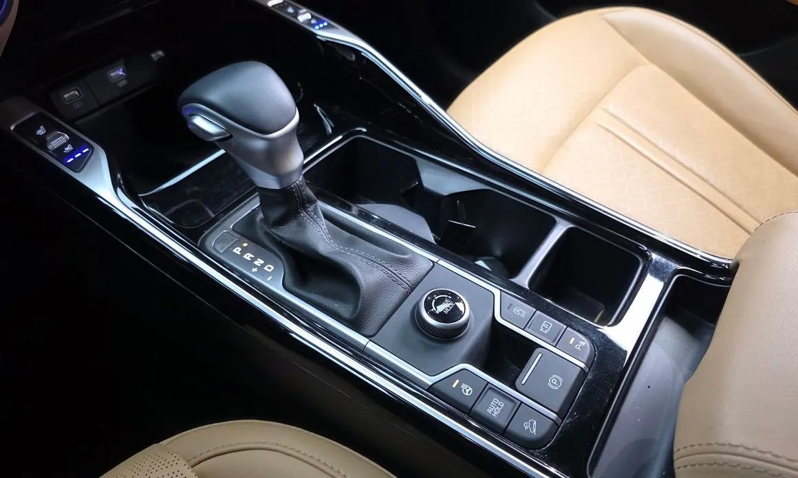 Kia Sorento — фото 7