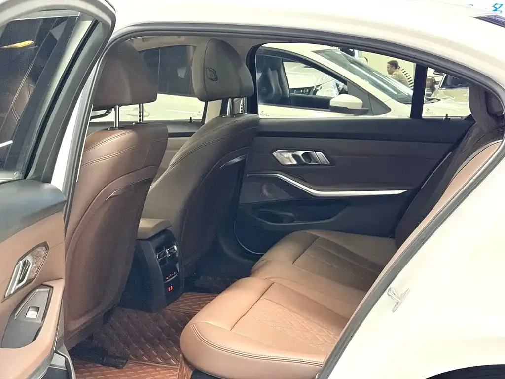 BMW i3 2023 из CN, фото 3