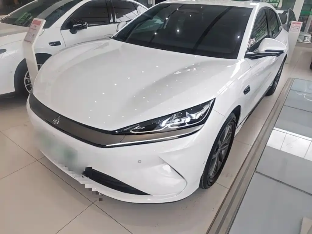 BYD Qin L — фото 10