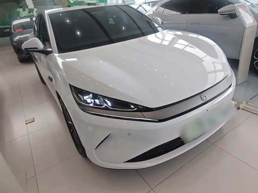 BYD Qin L — фото 4