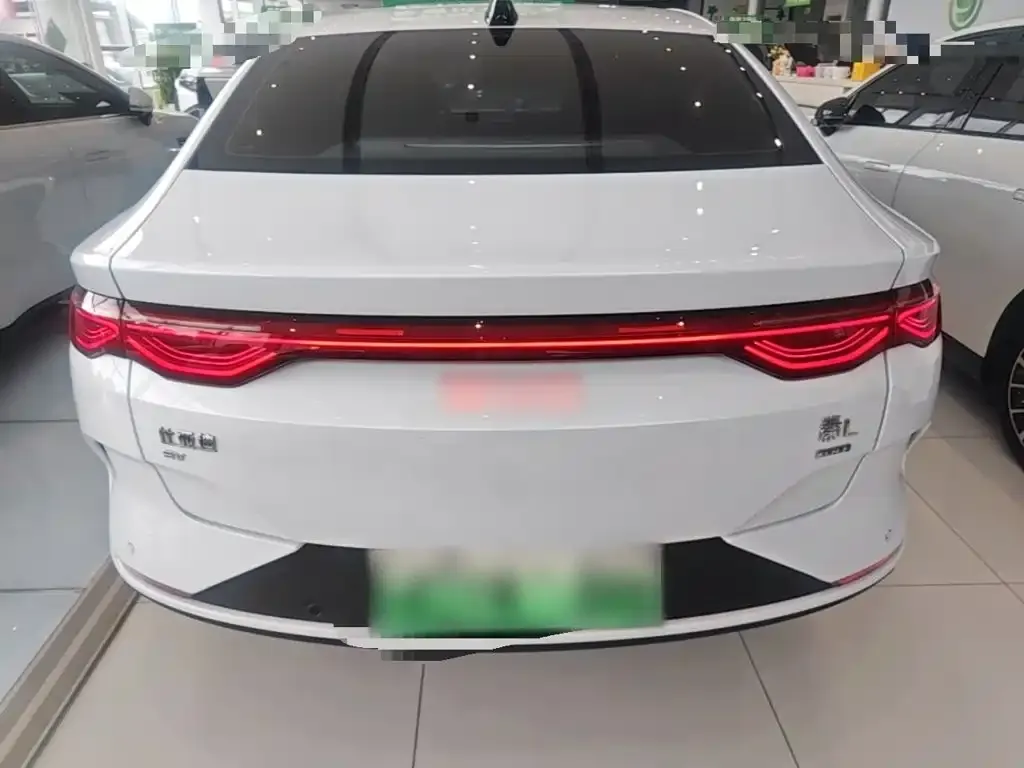 BYD Qin L — фото 2