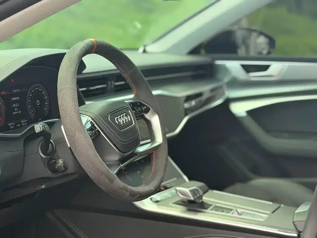 Audi A7L — фото 2