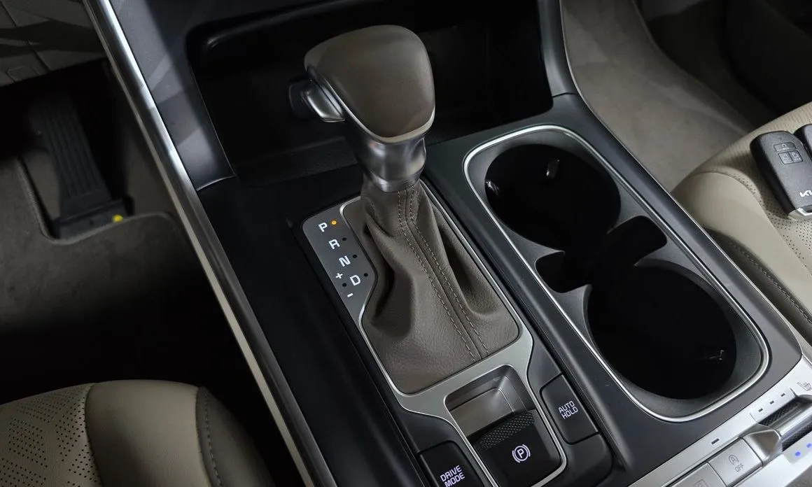 Kia Carnival 2023 из KR, фото 6
