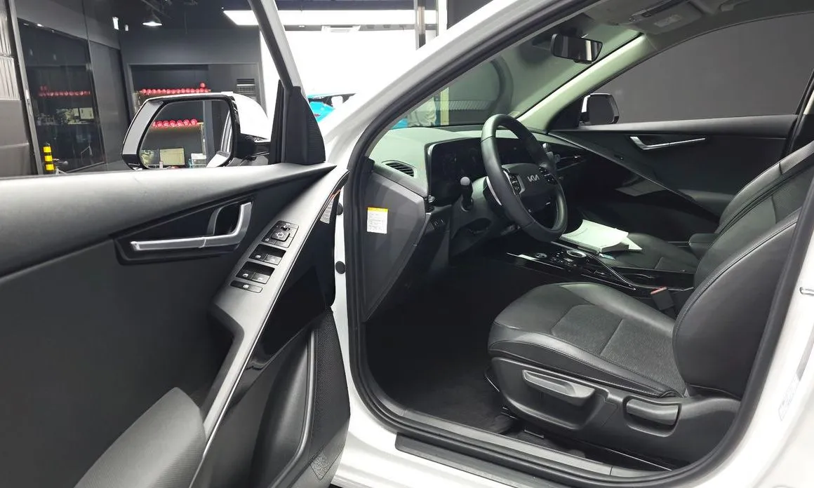 Kia Niro 2023 из KR, фото 9