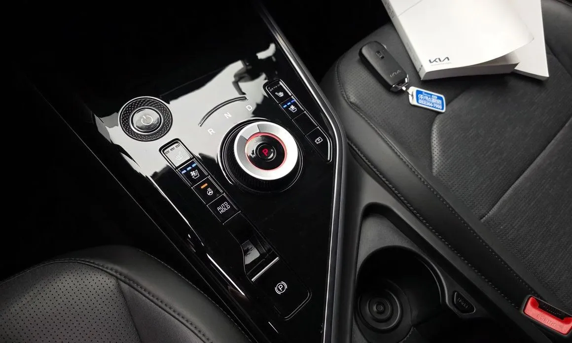 Kia Niro 2023 из KR, фото 8