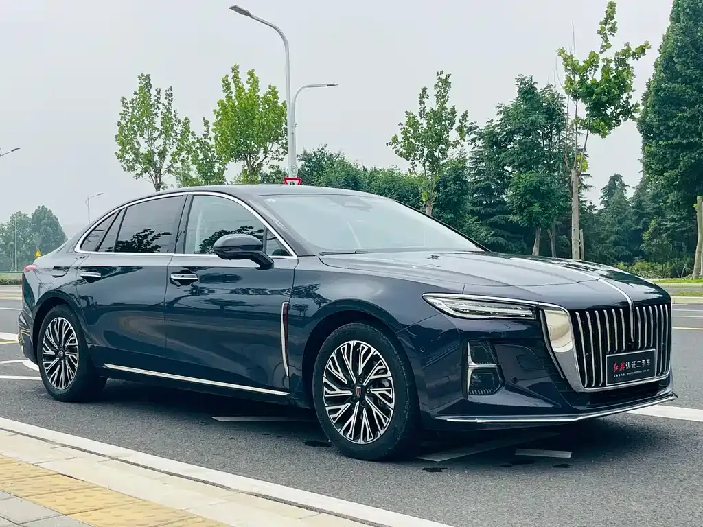 Hongqi H5 — фото 6