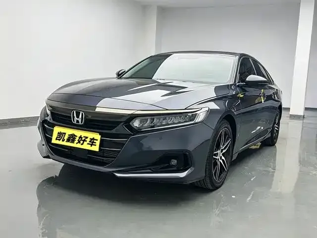 Honda Accord — фото 1
