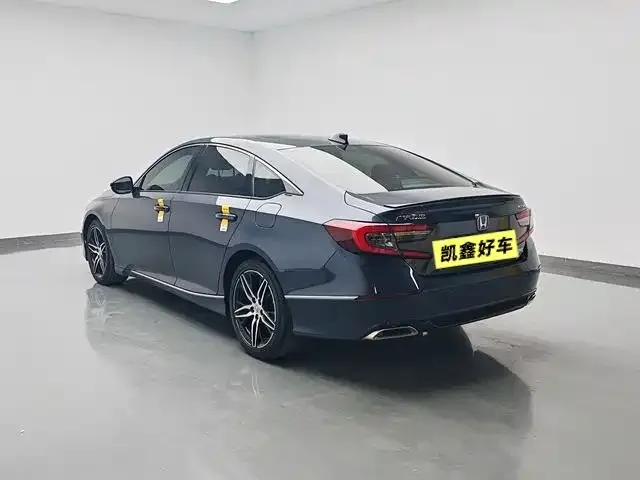 Honda Accord — фото 6