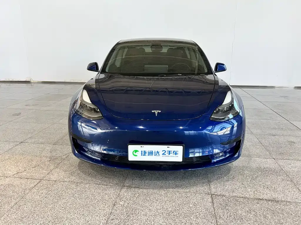 Tesla Model 3 — фото 8