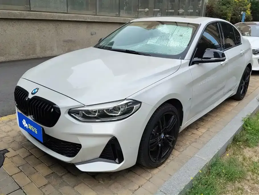 BMW 1 Series — фото 1