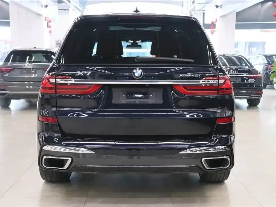 BMW X7 — фото 5