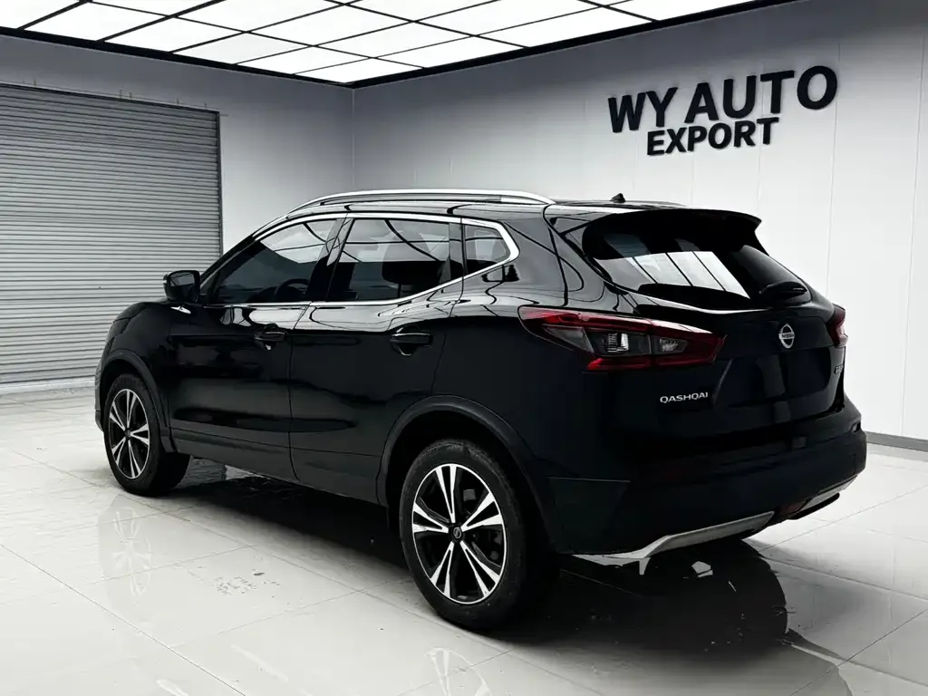 Nissan Qashqai — фото 10