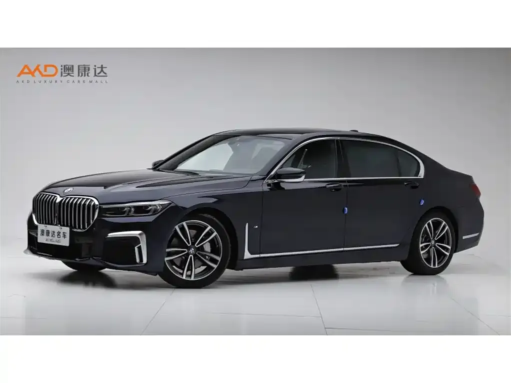 BMW 7 Series — фото 1