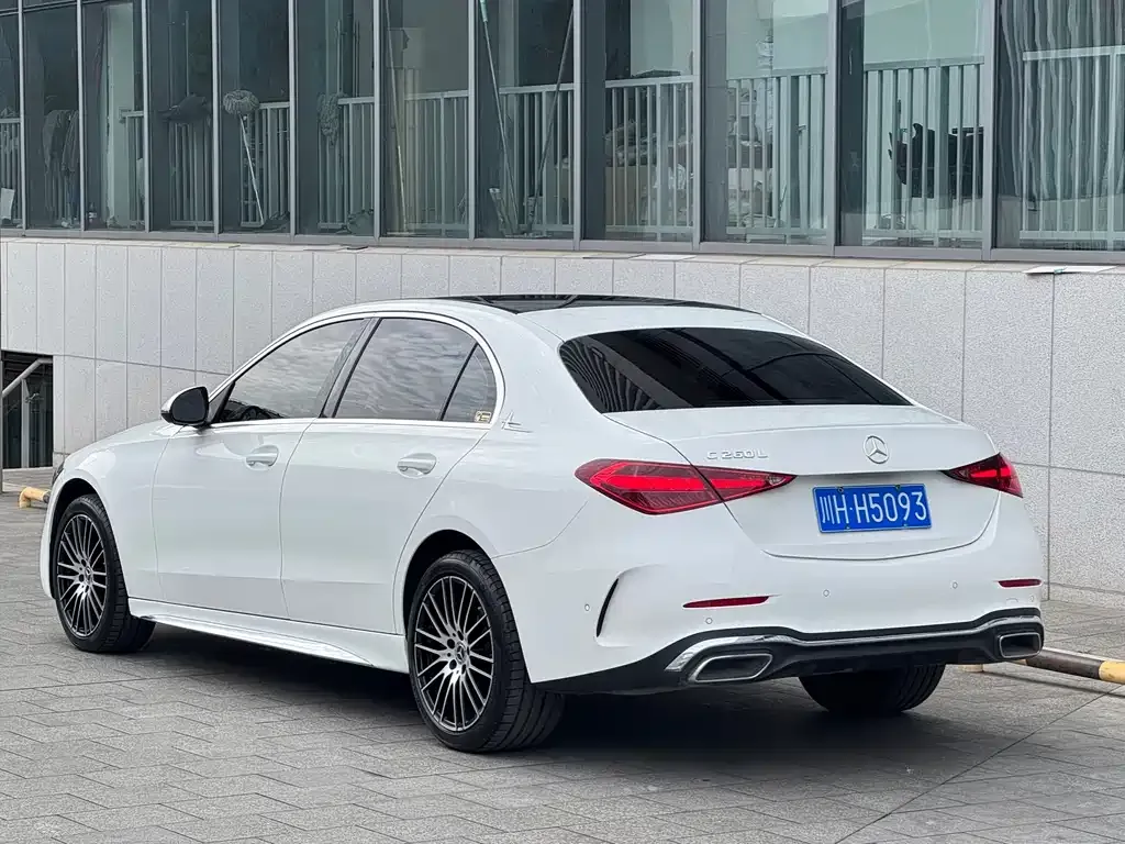 Mercedes-Benz C-Class — фото 10