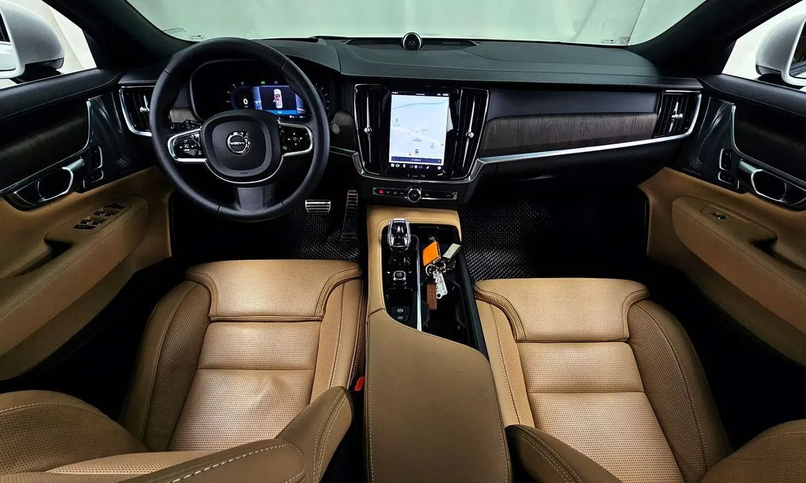 Volvo S90 2023 из KR, фото 6