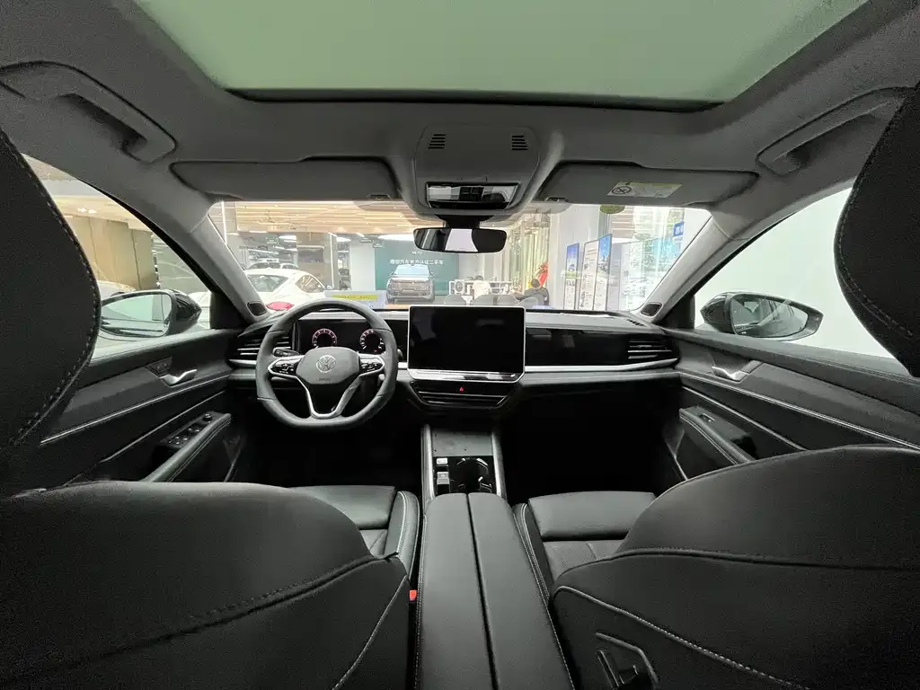 Volkswagen Passat — фото 8