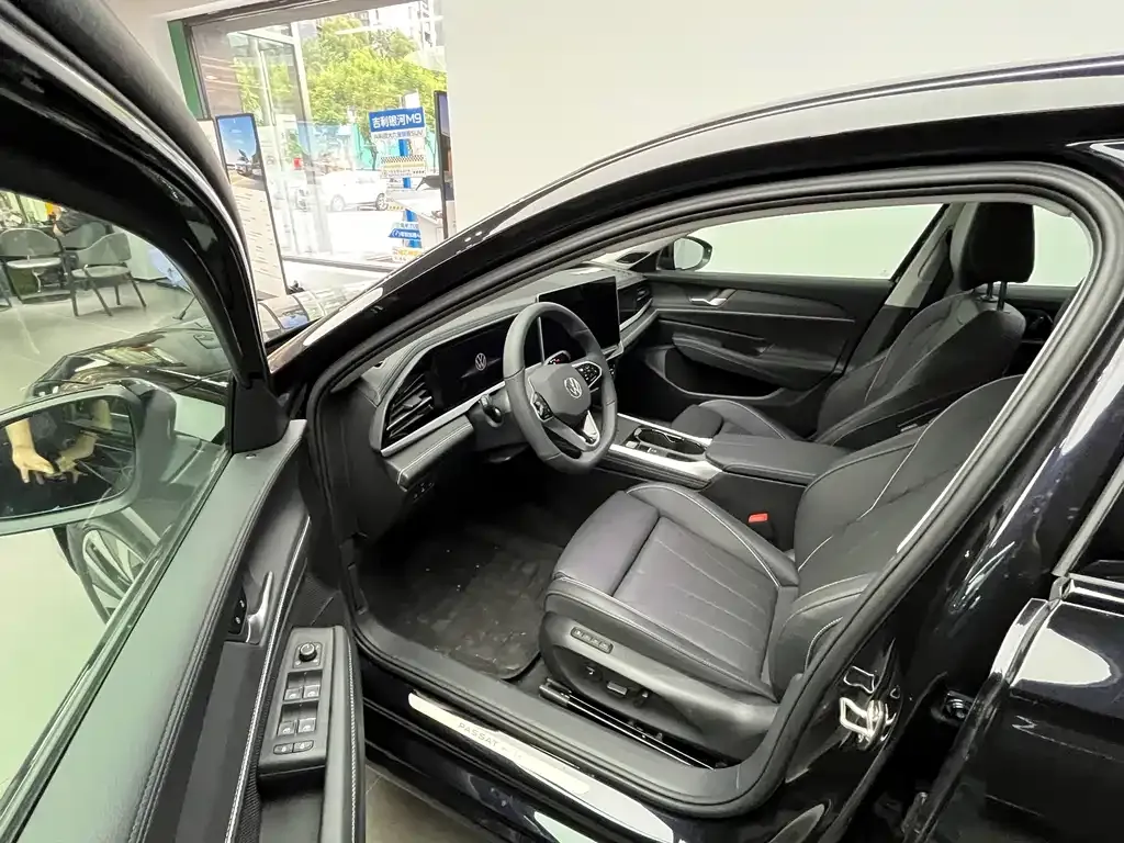 Volkswagen Passat — фото 10