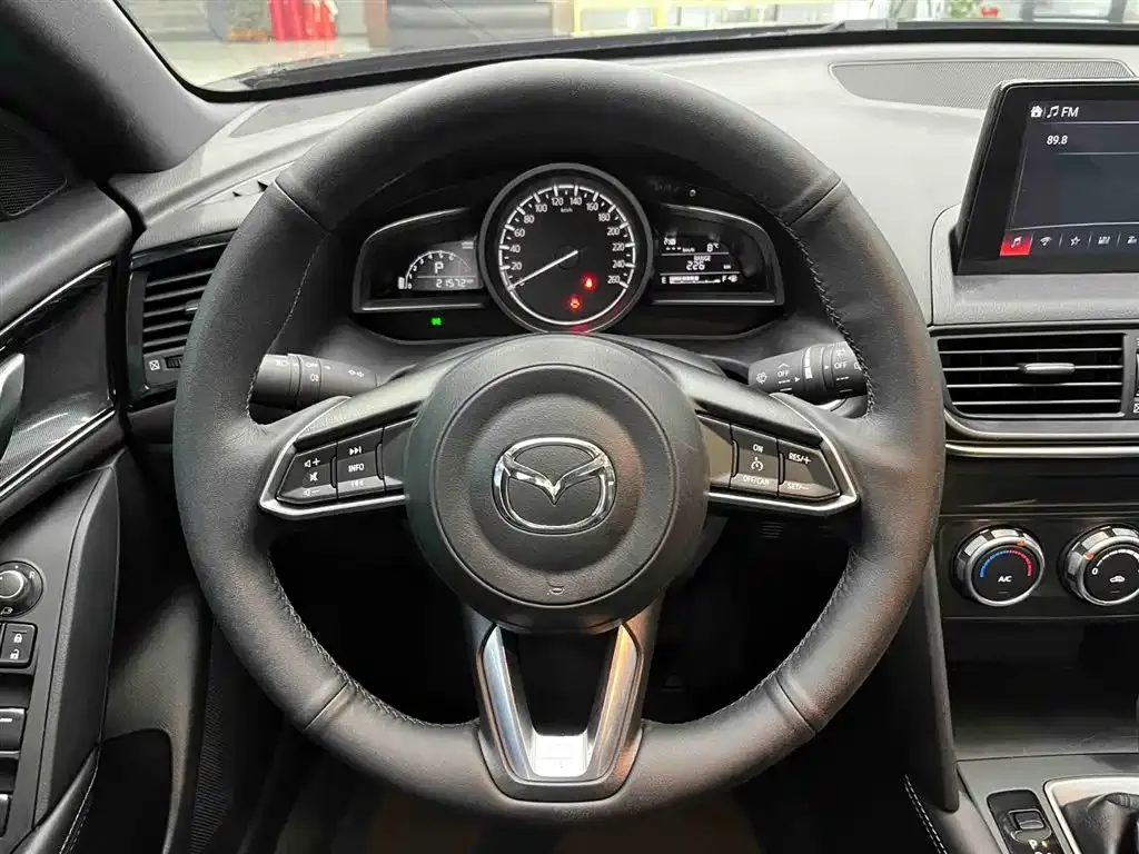 Mazda CX-4 — фото 5