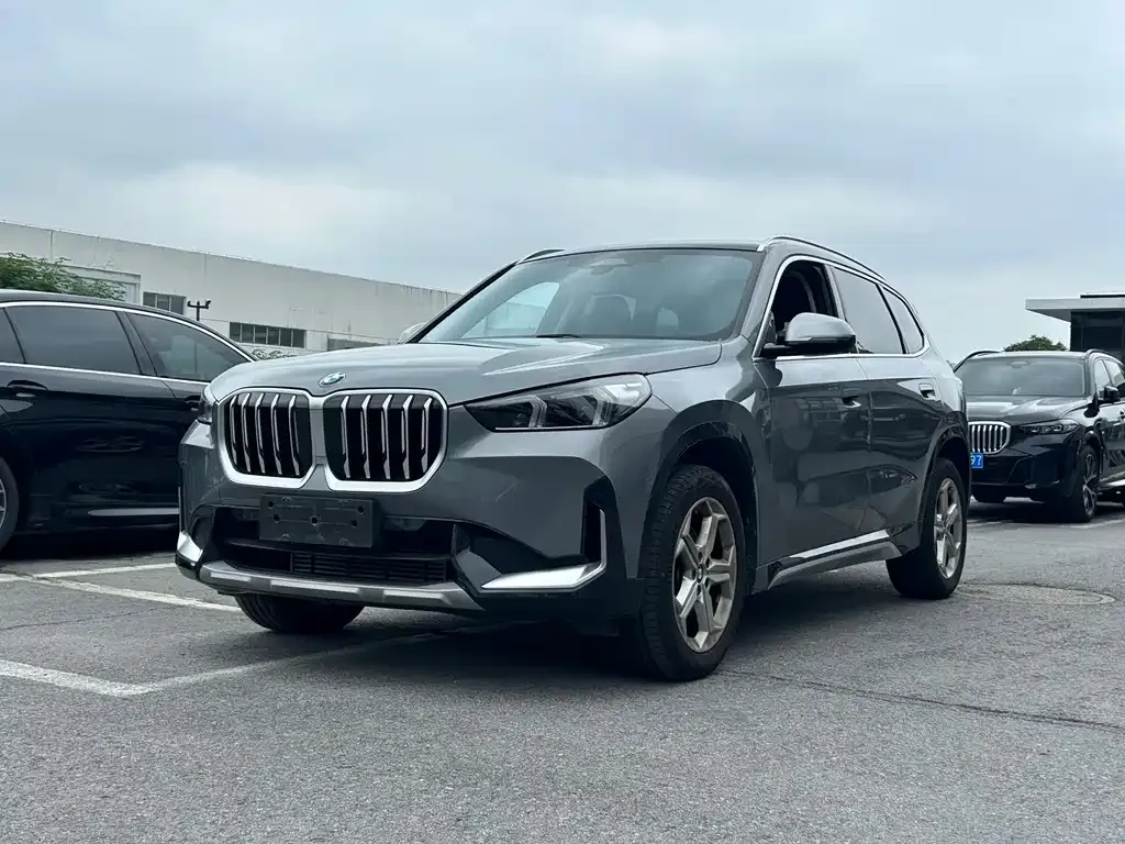 BMW X1 — фото 1