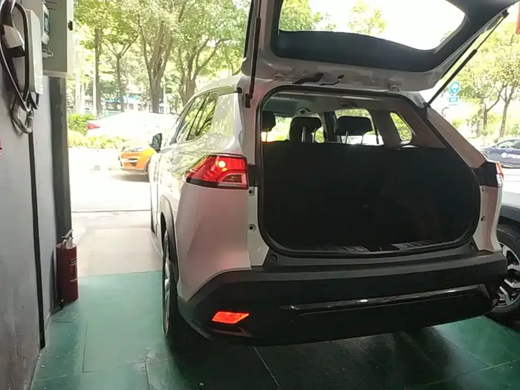 Toyota Frontlander 2023 из CN, фото 7