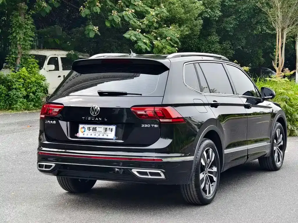 Volkswagen Tiguan L — фото 9