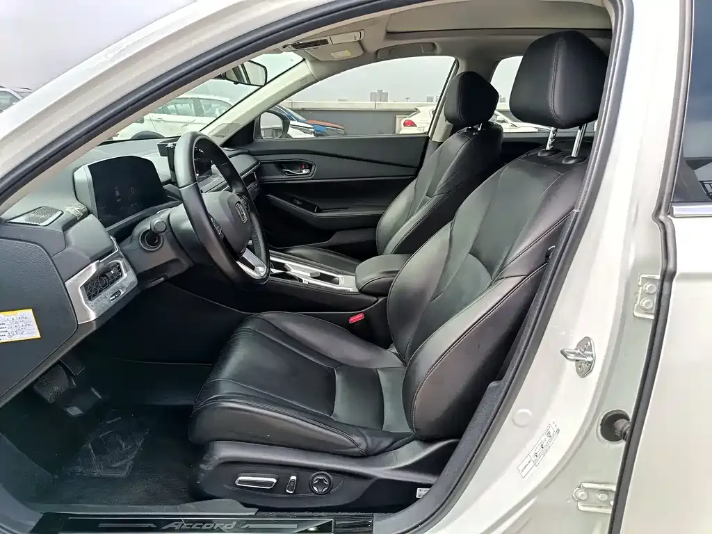 Honda Accord — фото 3